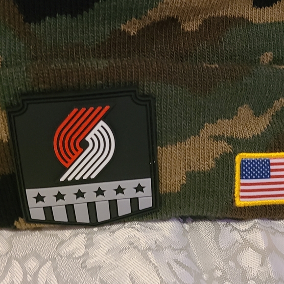 NBA WINTER HATS - Picture 7 of 10